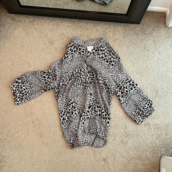 Parker Tops - Parker Bow Blouse XS never worn